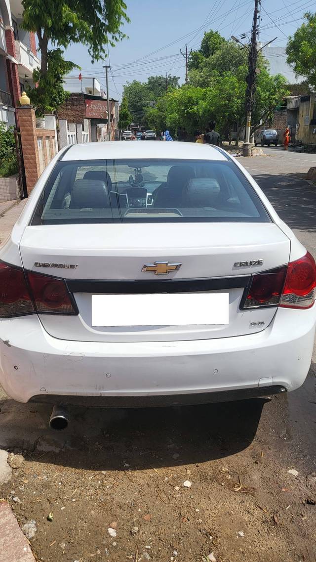 https://images10.gaadi.com/usedcar_image/4606450/original/processed_30cddfb0-fafe-4a1c-a357-40c4bb4d37f1.jpg?imwidth=6401
