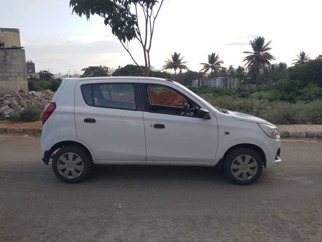 https://images10.gaadi.com/usedcar_image/4606455/original/a2ac1c5cb4173156fd796f47c7c3ba4b.jpg?imwidth=6401