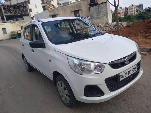 https://images10.gaadi.com/usedcar_image/4606455/original/processed_f86e9fa242d6fbf44c93b8ce12b991c3.jpg?imwidth=6400