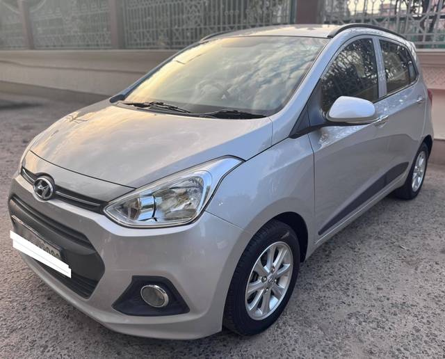 https://images10.gaadi.com/usedcar_image/4606457/original/processed_638a6ad01bb6ffdeb2b1c57cbcefad32.jpg?imwidth=6402