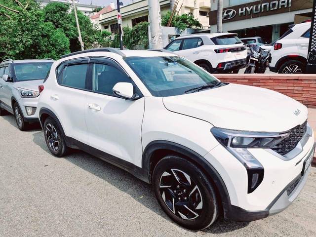 https://images10.gaadi.com/usedcar_image/4606502/original/processed_60778c93-4015-4d25-8ebc-8772c40dbd37.jpg?imwidth=6400