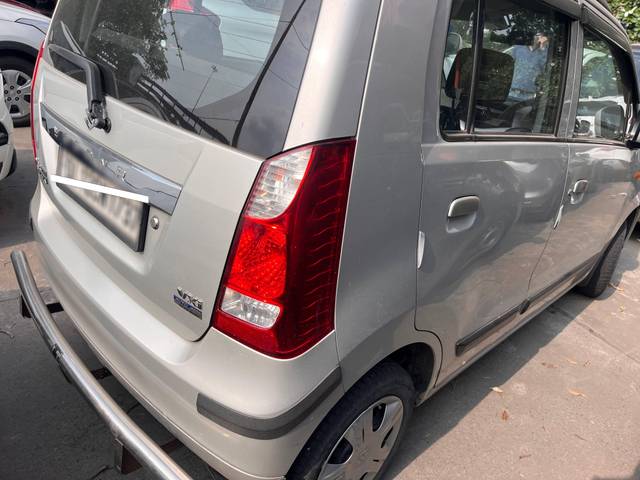 https://images10.gaadi.com/usedcar_image/4606506/original/processed_54c27a92-b364-4cdf-a581-164a0889307a.jpg?imwidth=6402