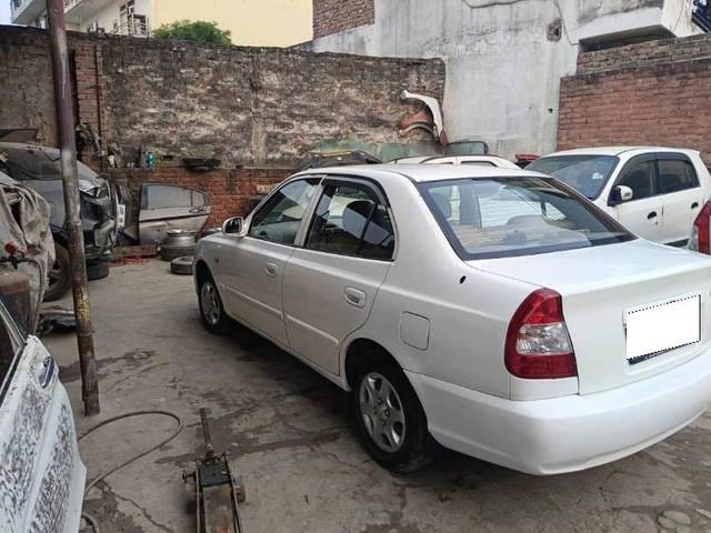 https://images10.gaadi.com/usedcar_image/4606625/original/processed_68fce94e-7288-44cf-b6af-e67ebbb16125.jpeg?imwidth=6402