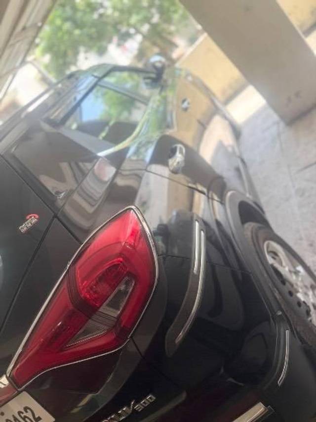https://images10.gaadi.com/usedcar_image/4606634/original/processed_9547885f-74c1-43b3-ac12-7d867ffba561.jpeg?imwidth=6402