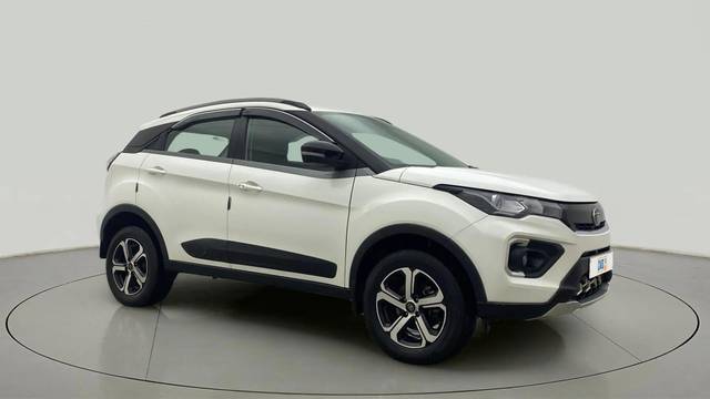 https://images10.gaadi.com/usedcar_image/4606674/original/61e2a21e4bcc4738bc10e3c24b0f1e71.jpg?imwidth=6400