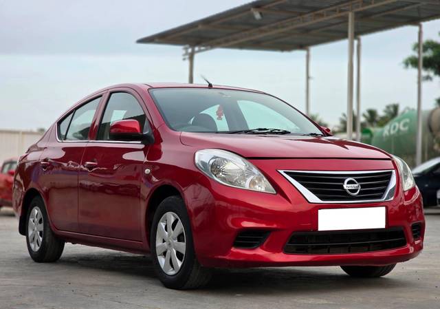 https://images10.gaadi.com/usedcar_image/4606743/original/processed_d7d64006bed13db565241ba8f3611dd0.jpg?imwidth=6400
