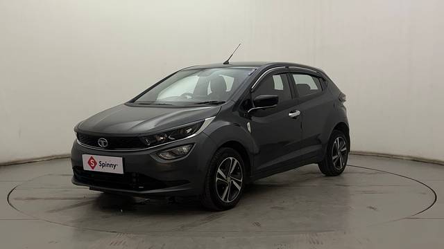 https://images10.gaadi.com/usedcar_image/4606750/original/ae8242ea5bd87908a9fc9967dd932796.JPG?imwidth=6400