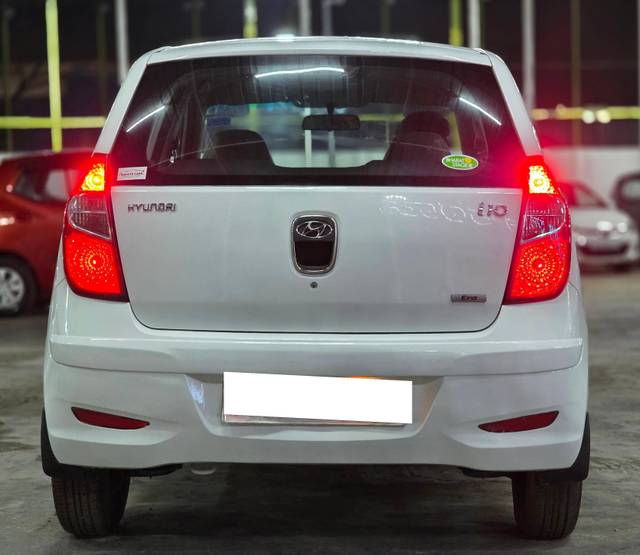 https://images10.gaadi.com/usedcar_image/4606753/original/processed_6c3f5484bc31c97024c4d48e5f4f94dc.jpg?imwidth=6401