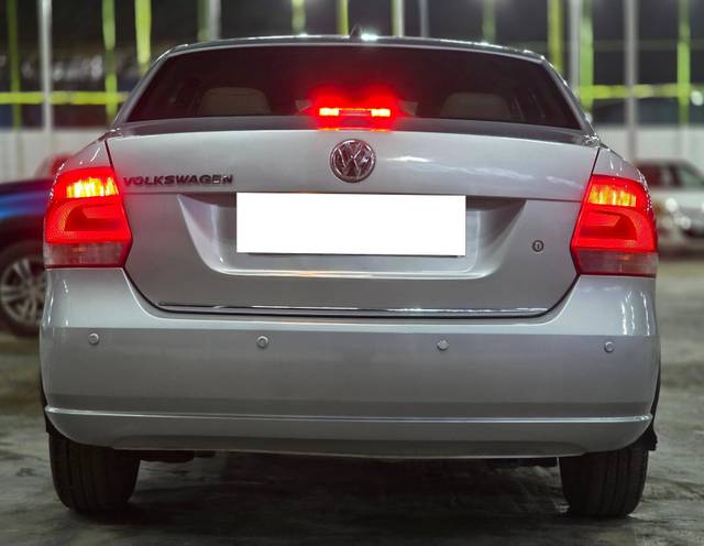 https://images10.gaadi.com/usedcar_image/4606757/original/processed_0632ded3eb8a4907ce994c4503652e19.jpg?imwidth=6401