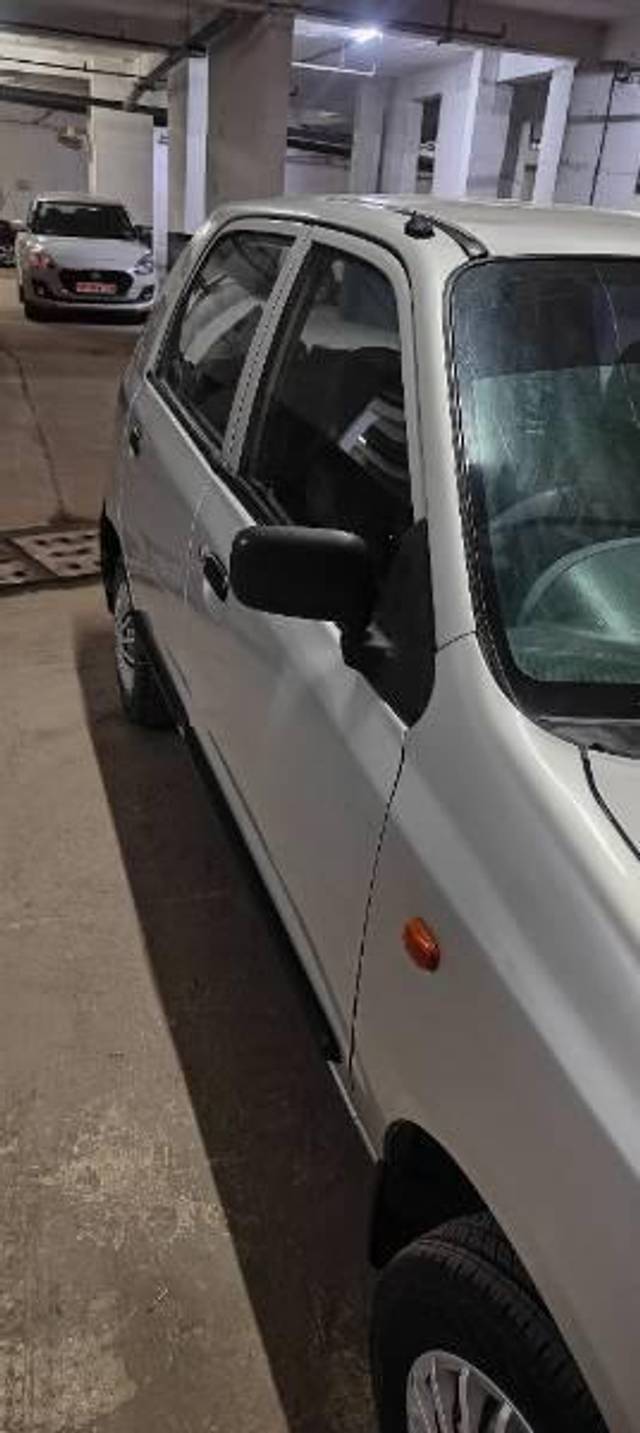 https://images10.gaadi.com/usedcar_image/4606758/original/processed_0db9f501-b953-4dd3-87ba-73d8a119b7c2.jpg?imwidth=6402