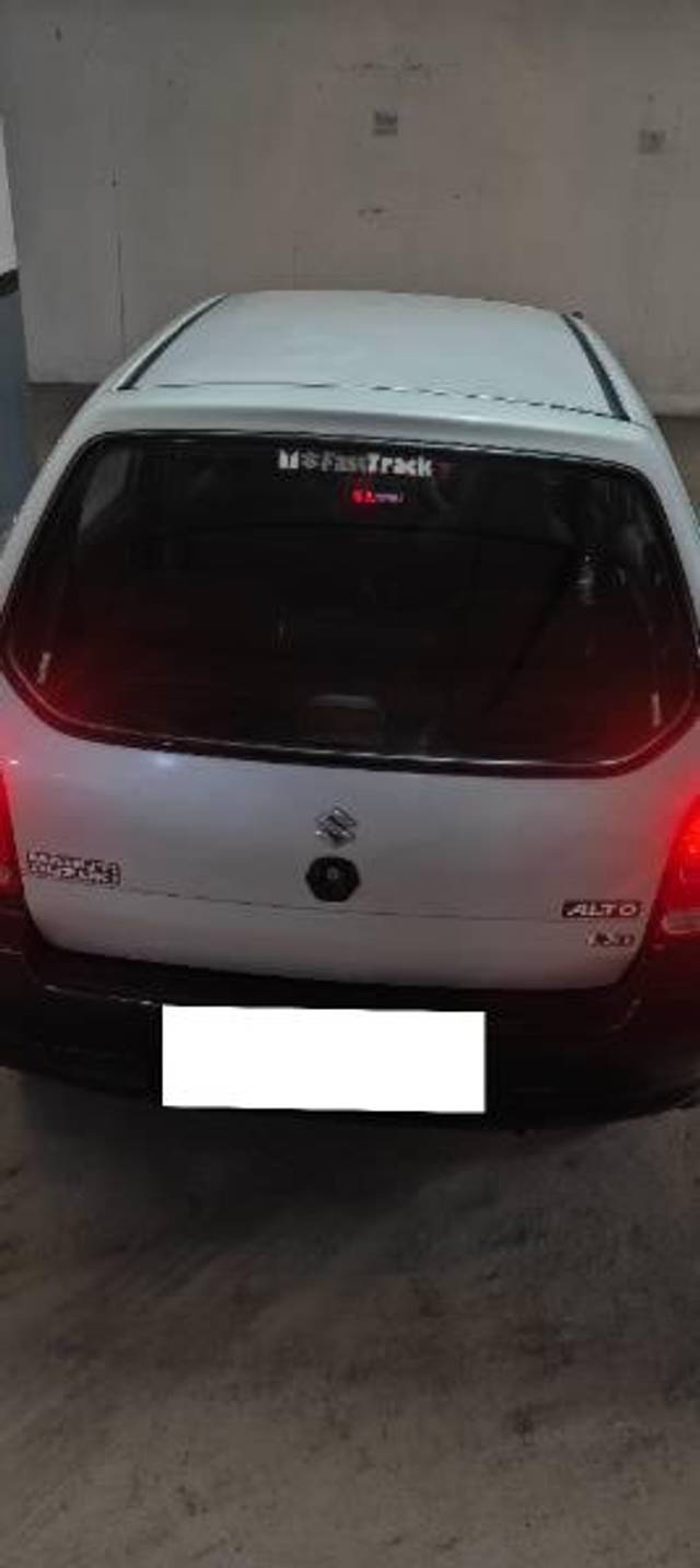 https://images10.gaadi.com/usedcar_image/4606758/original/processed_e433cf2e-107b-4d04-920d-dfa0d33ec12e.jpg?imwidth=6401