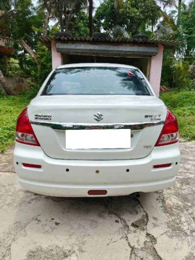 https://images10.gaadi.com/usedcar_image/4606785/original/processed_66805d49-5e8c-4795-a71b-dd185466b025.jpg?imwidth=6402