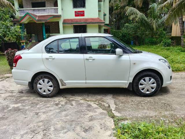 https://images10.gaadi.com/usedcar_image/4606785/original/processed_a014cc7e-3981-46fd-8287-819c3cc9e189.jpg?imwidth=6401