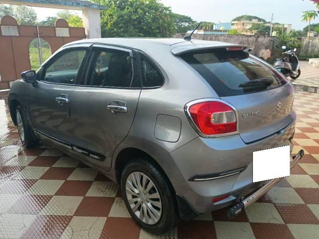 https://images10.gaadi.com/usedcar_image/4606932/original/processed_05b1149d-0a37-4526-9783-aa2f72084c1c.jpg?imwidth=6402