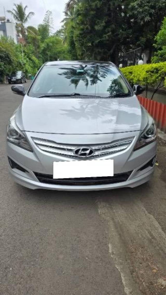 https://images10.gaadi.com/usedcar_image/4606937/original/processed_8e7c7f6e-e258-46f4-b240-c2854ad2e81b.jpeg?imwidth=6400