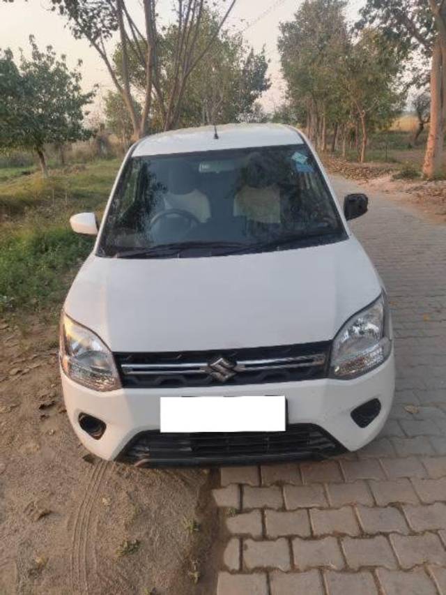 https://images10.gaadi.com/usedcar_image/4606961/original/processed_f06628d2-93e8-4487-8496-58dab93d8f4e.jpg?imwidth=6400