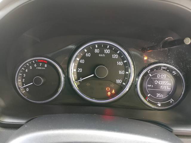 https://images10.gaadi.com/usedcar_image/4606982/original/fe6cd3deb2e9797285eb6a7ba96ed77d.jpg?imwidth=6402