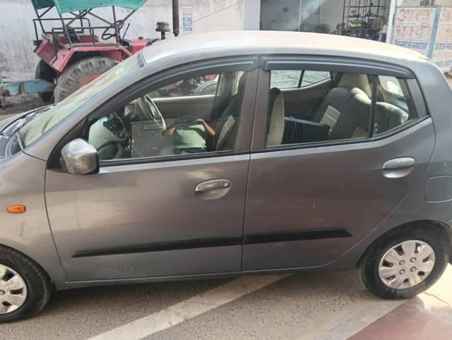 https://images10.gaadi.com/usedcar_image/4606984/original/processed_694231e5-1035-447b-b2b3-3dc6c15599e4.jpg?imwidth=6402