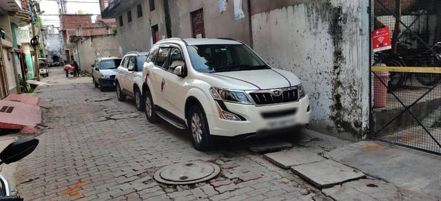 https://images10.gaadi.com/usedcar_image/4606987/original/f35b843c-c654-4e13-9054-d8cc3c8fdfc1.png?imwidth=6400