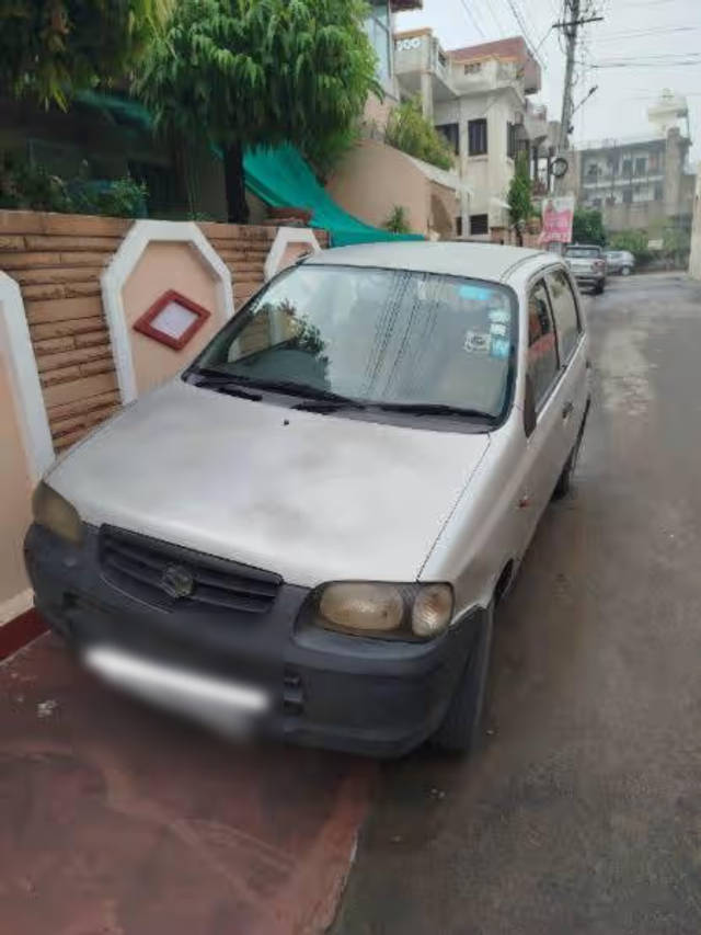 https://images10.gaadi.com/usedcar_image/4607013/original/8e2e37c1-f887-490c-a4d5-678eaf2a18bc.png?imwidth=6401