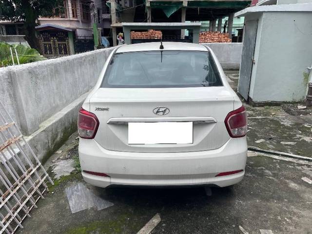 https://images10.gaadi.com/usedcar_image/4607019/original/processed_d783c567-a101-4c22-97c1-d806f57bf02e.jpeg?imwidth=6402