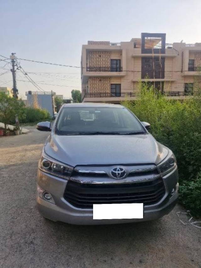 https://images10.gaadi.com/usedcar_image/4607075/original/processed_cf946da4-59ab-4f47-ade7-1d8f99c87f81.jpg?imwidth=6400