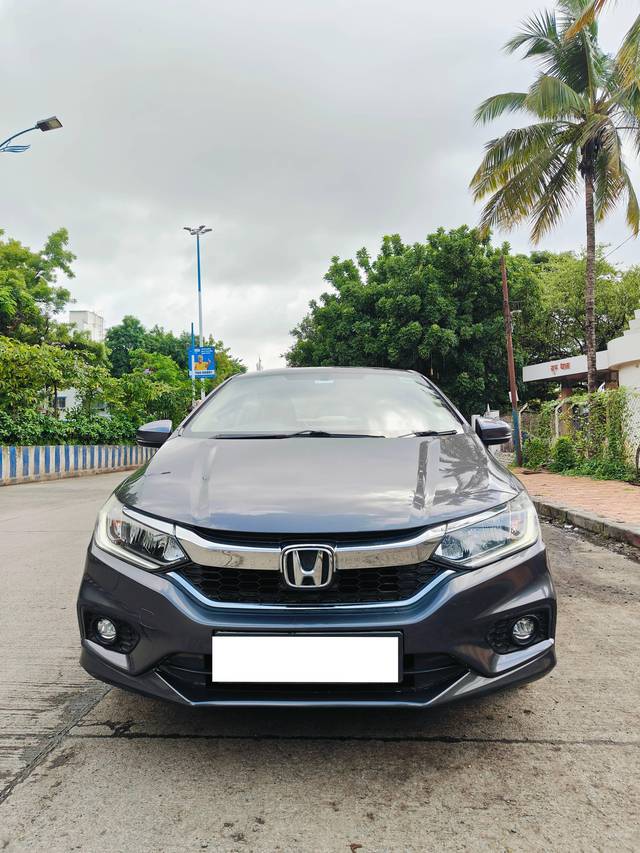 https://images10.gaadi.com/usedcar_image/4607081/original/processed_999328cde5fea9975412d09a25a96259.jpg?imwidth=6400