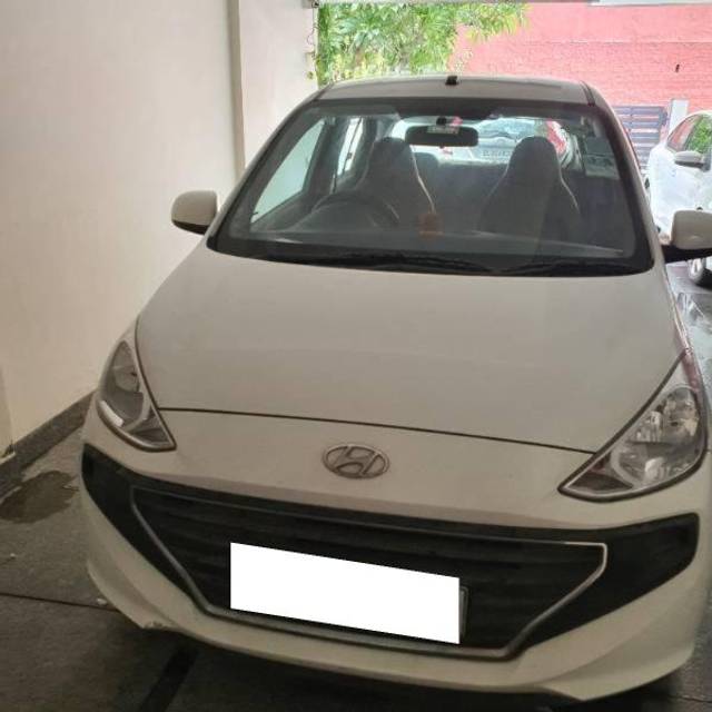 https://images10.gaadi.com/usedcar_image/4607084/original/processed_5787ca49-6fd6-4326-8580-9eb6bb923c52.jpg?imwidth=6400