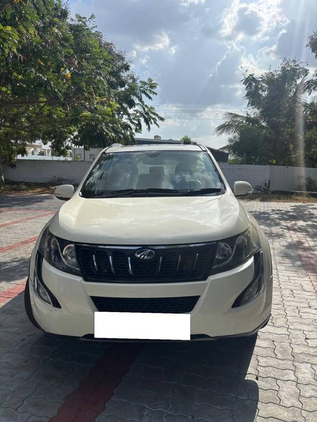 https://images10.gaadi.com/usedcar_image/4607085/original/processed_09adcb5ec2ddb50678a61d02521698ba.jpg?imwidth=6402