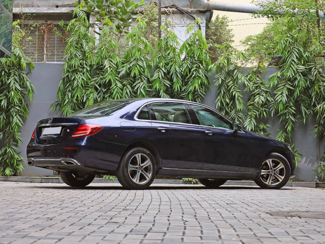 https://images10.gaadi.com/usedcar_image/4607086/original/4c868eec94243c6c867843ca7cd7a0b0.jpg?imwidth=6402