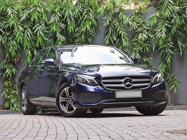 https://images10.gaadi.com/usedcar_image/4607086/original/processed_ef62ceee8cdc5d3d402cef10e5238c57.jpg?imwidth=6400