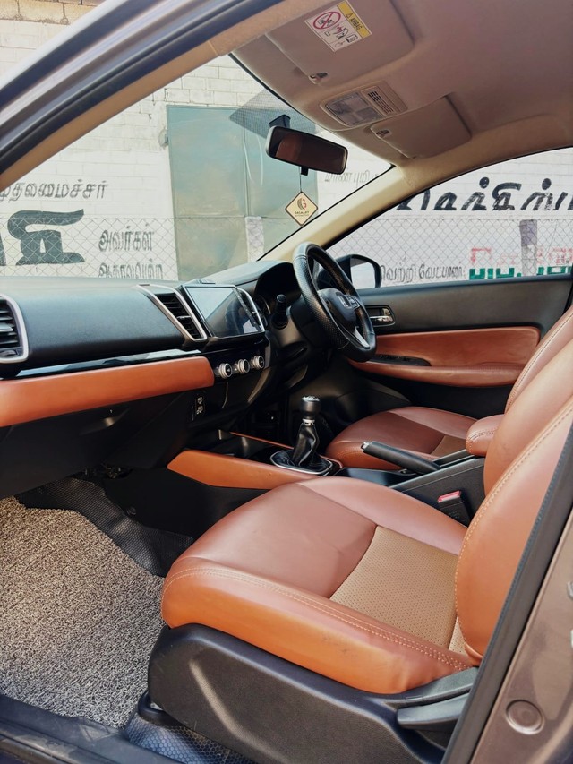 Second-hand 2021 Honda City i-VTEC S for sale in Karur-7