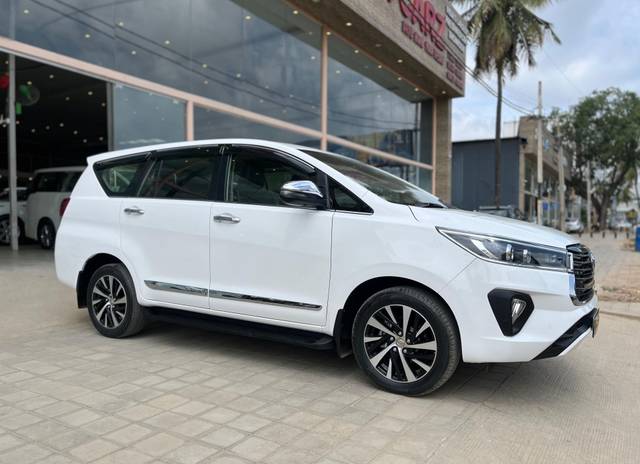 https://images10.gaadi.com/usedcar_image/4607106/original/4129e20fe8d18ccbd467b3e8e4499bd3.jpg?imwidth=6400