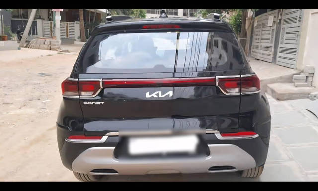 https://images10.gaadi.com/usedcar_image/4607140/original/2e00615c-918c-4850-8b65-71e5c72611d1.png?imwidth=6400
