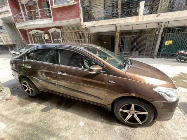 https://images10.gaadi.com/usedcar_image/4607148/original/processed_fca44ca6-2e4d-4526-803e-6233601afc86.jpeg?imwidth=6401