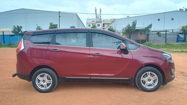 https://images10.gaadi.com/usedcar_image/4607155/original/processed_62ad606f1199252025cfa43eccf0a8e3.jpg?imwidth=6401