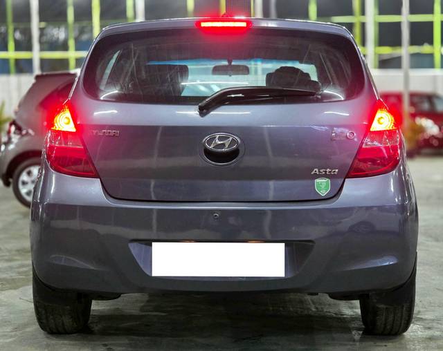 https://images10.gaadi.com/usedcar_image/4607163/original/processed_933cdbe8089929448995d44123b1aded.jpg?imwidth=6401