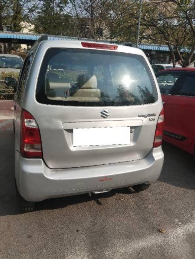 https://images10.gaadi.com/usedcar_image/4607164/original/processed_172dd981-dceb-48d9-b6d8-399167faaa53.jpg?imwidth=6401