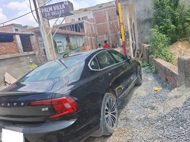 https://images10.gaadi.com/usedcar_image/4607165/original/processed_379834b6-fc09-4416-b6a0-589b56fdf84c.jpg?imwidth=6401
