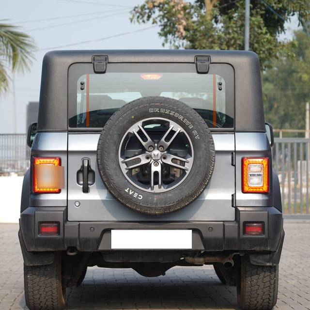 https://images10.gaadi.com/usedcar_image/4607179/original/processed_ca912d552357e663b78cf84192610bbf.jpg?imwidth=6402