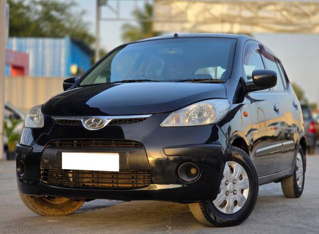 https://images10.gaadi.com/usedcar_image/4607180/original/processed_3262f9848d2d1f74d674216f8cc61eba.jpg?imwidth=6402