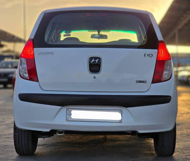 https://images10.gaadi.com/usedcar_image/4607181/original/processed_794a3d93c8d04e4a07c74b6a5a59c013.jpg?imwidth=6401