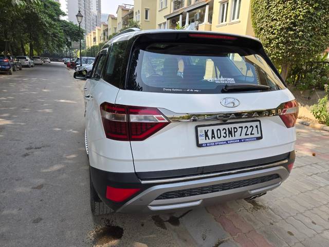 https://images10.gaadi.com/usedcar_image/4607190/original/cd8e33085e71786c769cc1e70d784298.jpg?imwidth=6402