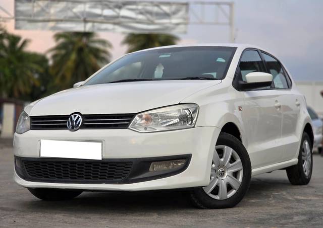 https://images10.gaadi.com/usedcar_image/4607205/original/processed_01cf2a39d2d054741e6f62110c30a5ee.jpg?imwidth=6402