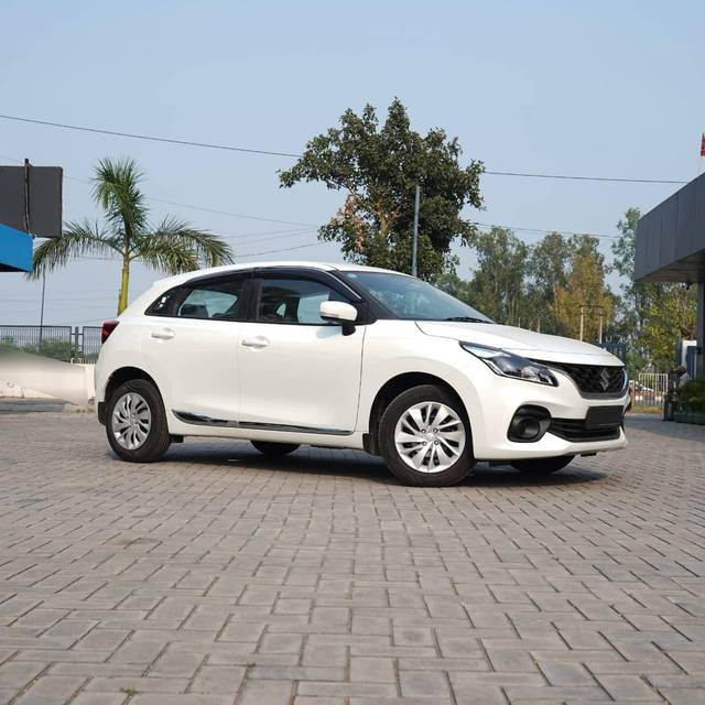 https://images10.gaadi.com/usedcar_image/4607206/original/processed_5ace2f91cdb822fb88f017e6cb1aa043.jpg?imwidth=6400