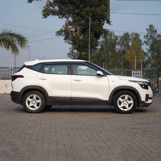 https://images10.gaadi.com/usedcar_image/4607217/original/5cb43d33c43603ce4d6cff184b57d72d.jpg?imwidth=6401