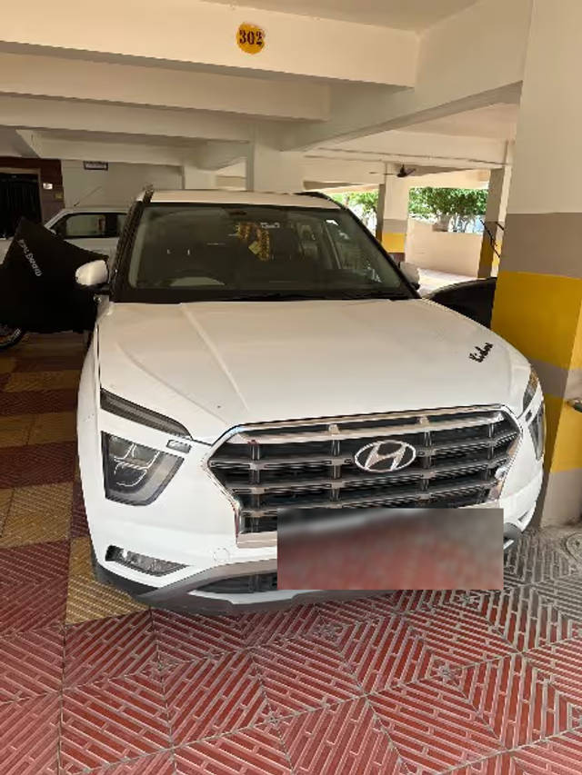 https://images10.gaadi.com/usedcar_image/4607231/original/a96f7d86-ee1c-4c9e-a947-dcd31550306e.png?imwidth=6400