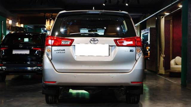 https://images10.gaadi.com/usedcar_image/4607234/original/processed_a1ea79a20b83153d77ca2a5ce5d3ba23.jpeg?imwidth=6402
