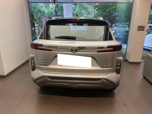 https://images10.gaadi.com/usedcar_image/4607279/original/processed_0426207d6dd579876a3665847566ec8e.jpeg?imwidth=6402