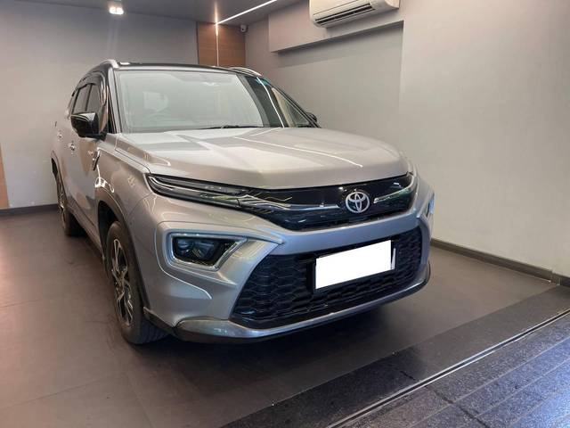 https://images10.gaadi.com/usedcar_image/4607279/original/processed_80953661f18ae016af7398b11cc3220a.jpeg?imwidth=6401